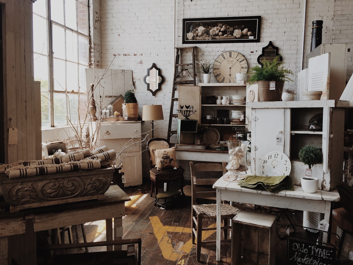 Zo haal je de mooiste vintage stukken uit de kringloop